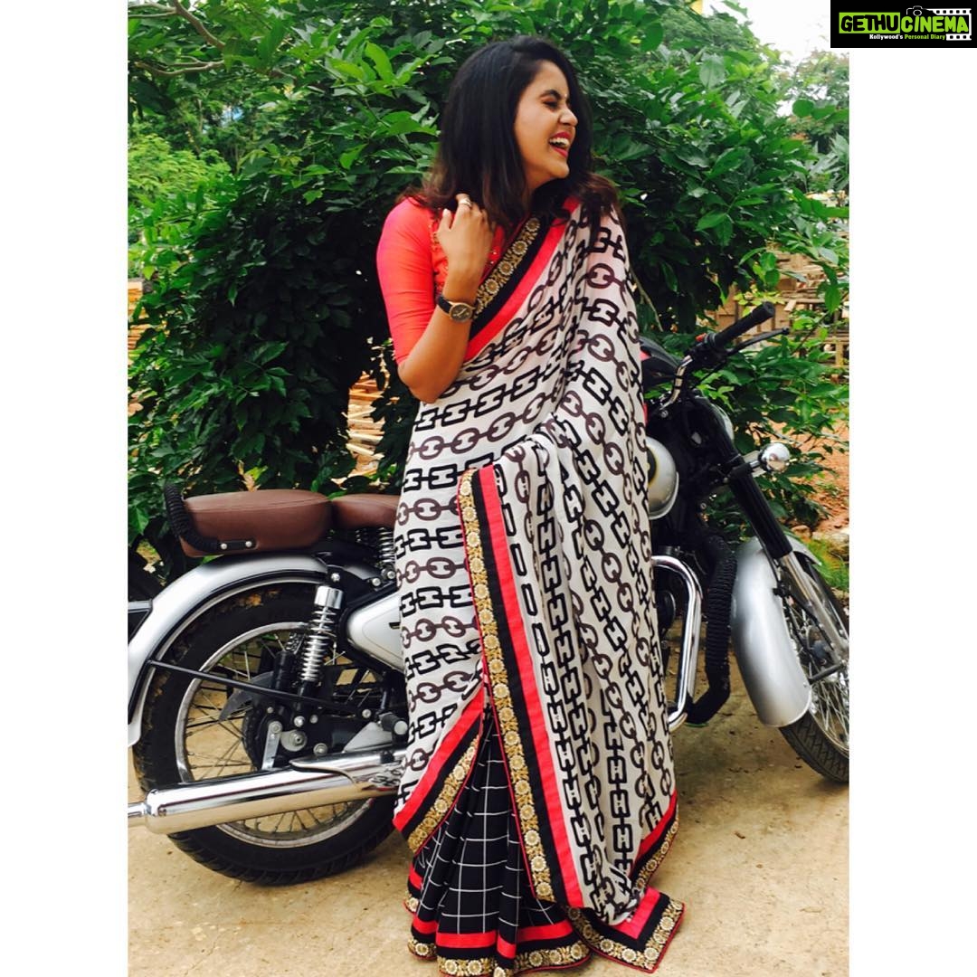 Chaitra Reddy Instagram - In ❤️ with this picca 😍#happyface#pinklove#chennaidaires @yoshnasbyela