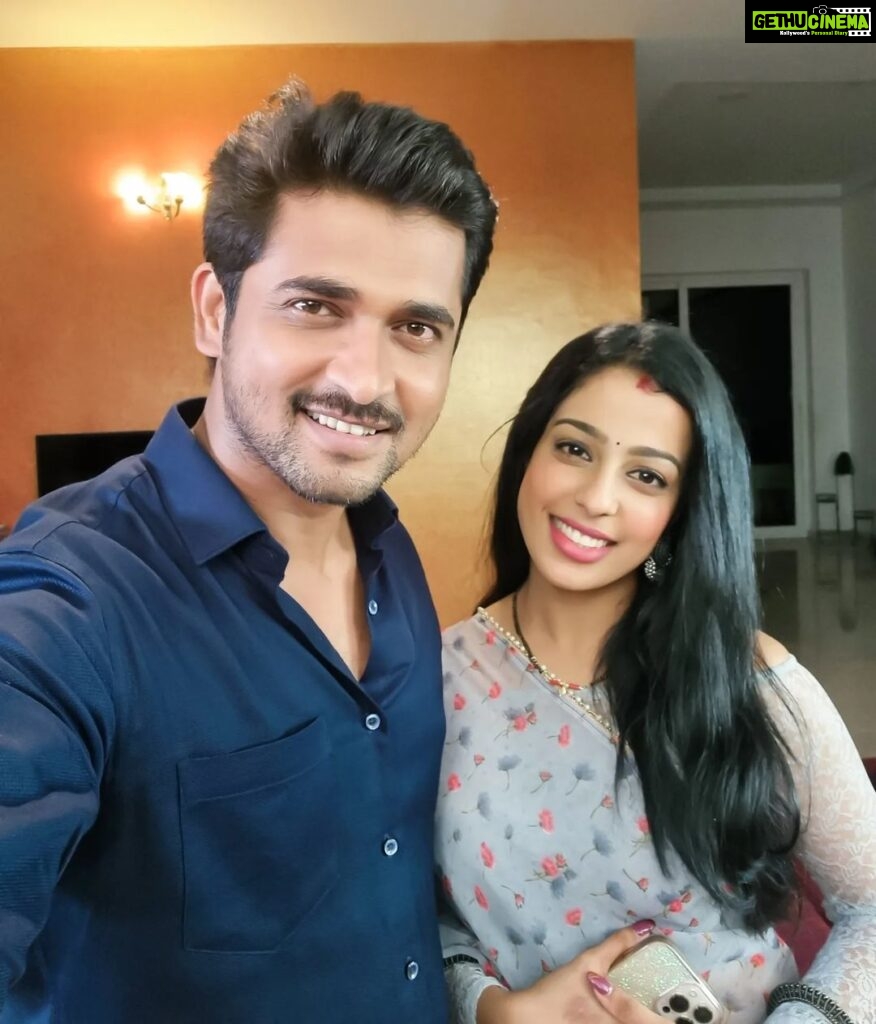 Chandan Kumar Instagram - One year of Marali Manasagide promo shoot. Last year this day we had our first shot of our serial at the same location. 😊 #maralimanasagide @starsuvarna Ruppi's Resort
