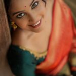 Chandini Tamilarasan Instagram – The CLOSE-UP says everything ❤️

Photographed by the super talented @anitakamaraj ❤️
Clothing and accessories- @pothysofficial 
Styled by – @chetanagoud_ ✨
MUA – @deepika.nathan ✨
Hair – @prem_hairstyle ✨

#trending #trendingnow #chandinitamilarasan #chandini #kollywood #tollywood #southactress #actress #india #lehenga #photography #hotmodel #beachphotography #2022 #actor #southmovies #tamil #tamilcinema