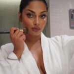 Chandrika Ravi Instagram - 15 min vacay glam… should I do a full video?