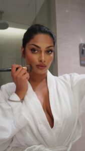 Chandrika Ravi Instagram - 15 min vacay glam… should I do a full video?