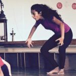 Darshana Rajendran Instagram - From my storytelling session at Mamangam today. Thanks for the photographs, my littlest listener @beingindhu :) Mamangam Dance Company