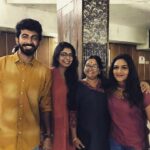 Darshana Rajendran Instagram – Watched my Mandoos as Mansoor in #viswasapoorvammansoor today :)