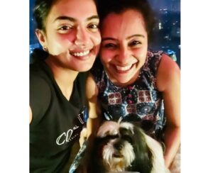 Darshana Rajendran Instagram - I first discovered acting in 2011. I loved my first experience on stage so much that it's a feeling that I've constantly tried to hold on to, to recreate, to relive. I've been acting for 10 years since, but C U Soon in many ways felt like that first time again. And that's one of the many things that made it so special for me. It's been one year since the film released and I can't help but think of these incredible people who made it happen, in some almost-impossible circumstances. So much love and gratitude for Anumol, for C U Soon, for this lovely, lovely team. @maheshnarayan_official, Fahadh, @nazriyafahadh, @roshan.matthew, @sajimonprabhakar @urali_, @utharakrishnan, @amaldaliz Vaishak, Shukoor, @maala.parvathi,@saijukurup, @vaishuv__, @kunalrajan, @gopisundar__official, @_vishnugovind @naveen_nazim, @sushintdt, @farhaanfaasil, Kottayam Ramesh, @neeraja.rajendran, @urmilakrishnan, @sushintdt, @rahulradhaakrishnan, Akhil, Altaf, @shaheenthaha and my most favourite Oreo :) #cusoon #cusoononprime