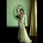 Deepti Sati Instagram – 👑 My ballroom dress 👑✨

Photogrpher: @clintsoman 

Outfit: @infineline_label 

Mua : @vijetha_karthik