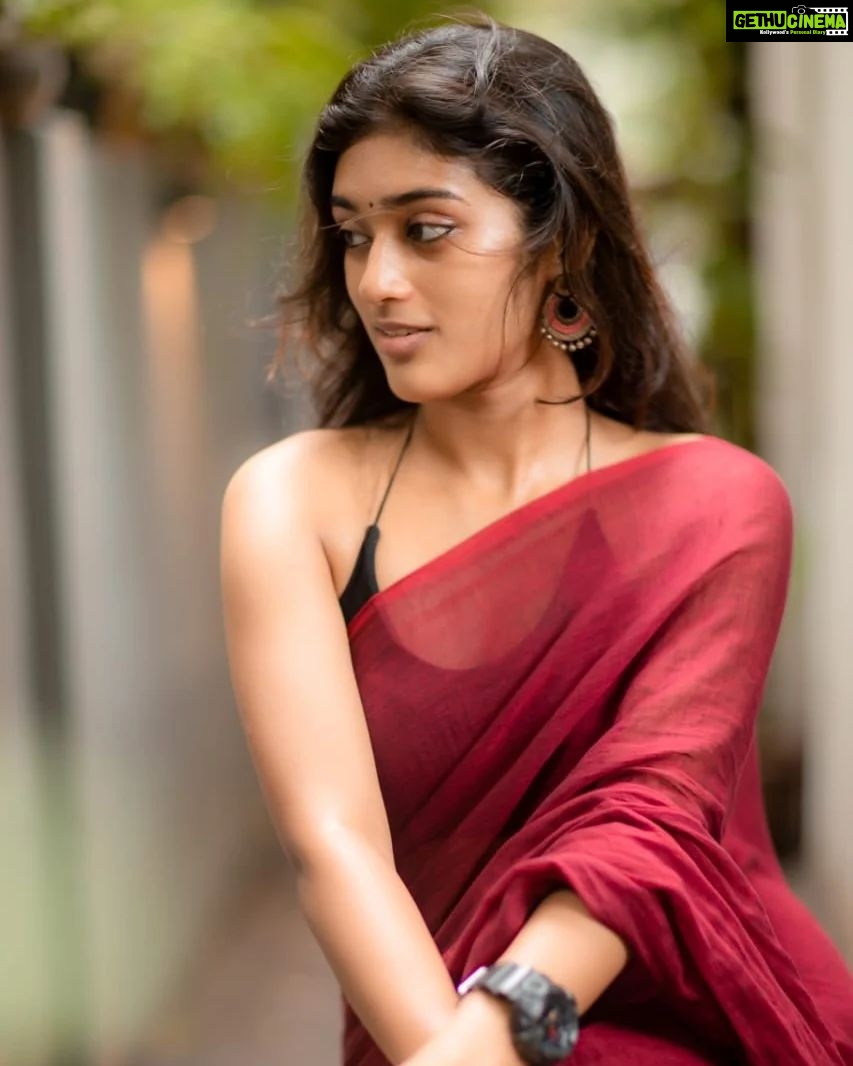 Devadarshini - 10K Likes - Loved these pictures! Thank you @camerasenthil
.
Stylist- @netrabalaji_31
