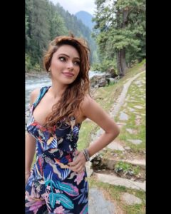 Devshi Khandur Instagram - Always dressed to kill ❤
Elegant, dashing, and daring 
Swipe ⬅️⬅️⬅️

Dress by - Studio Eighty Eight 88
Studio Eighty Eight 88 stock some big export brands in limited peices, at jaw dropping prices 
To buy whtsapp number is 7700996795
 studio Eighty eight88 is a small export brands clothing business by
 @priyankaktheartforest
They stock casual everyday branded western wear in limited pieces, for women at jaw dropping prices.
Call or visit to get great discounts on the outfits.

#devshikhanduri #actor ##Love #InstaGood #Fashion #Beautiful #brand #FashionDiaries #Fashionable ##Model #Fit #OutfitOfTheDay #InstaFashion #Pretty #TravelPhotos #Wanderlust #Wonderlust #beautifuldestinations #WonderfulPlaces #BestVacations #beautifulplaces #kashmir #BestPlacesToGo