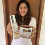 Dhanya Balakrishna Instagram - Having a skincare routine that can last any kind of weather change is a must. And for me, that has been Olay's Vitamin C range🙌🏻 Applying the Vitamin C Serum first and then the Vitamin C Moisturizer has helped my skin reduce dark spots, blemishes & pigmentation. The entire range goes 10 layers deep into the skin which makes it radiant😍 Checkout this range on Nykaa today and use my code: SUPER50 to get 50% off 🥳 #ad #skinsodeepinlove #holygrailroutine #olayvitamincserum #olayvitamincmoisturiser #skincare @olayindia