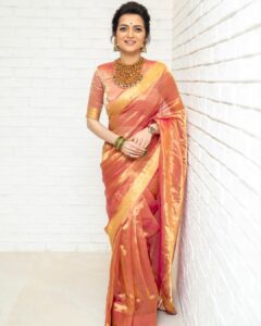 Dhivyadharshini Instagram - “Now Let’s get you married sista” mode 

Saree @eternal_weaves
Jewelery @mspinkpantherjewel 
Photo @arunprasath_photography 
Styling @shakthi_pradeep 
Hair @saravananhairstylist 
Makeup Maniraj

#ddneelakandan #nayanwikki #nayanthara #wedding #tissuesaree #eternalweaves #arunprasathphotography #dd #dhivyadharshini