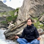 Dia Mirza Instagram - Anywhere, anytime, on the go… meditation brings balance like nothing else can. Nature and yoga make life better in every possible way 💚🌏🦋🍀🕊🐯 #InternationalYogaDay #IamNature #Meditation #Balance #Love #Peace #BTS #DhakDhakJourney #DhakDhak #YogaForHumanity Koksar, Himachal Pradesh