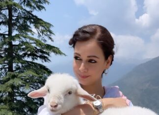 Dia Mirza Instagram - Missing my little lamb 😍 #BTS #MammaAtWork #DhakDhak #DhakDhakJourney @dhakdhakjourney Manali, Himachal Pradesh