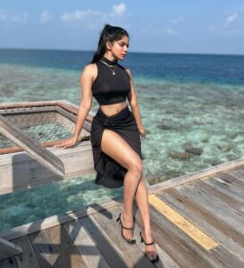 Divya Bharathi Instagram - 🏝⛱