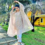Divyanka Tripathi Instagram - I dance with you on your tunes, in the lights you create! 🌈🌧️ Only if I could write a love letter to you my darling Rain! @pakistani.suits.india