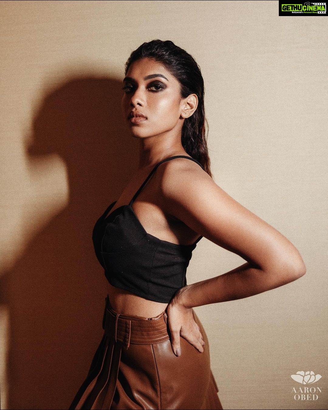 Dushara Vijayan Instagram - Shot by : @aarontheobed Stylist : @stylemuze Makeup artist : @purpleparrot.makeup Hair stylist : @puii_c_ammy