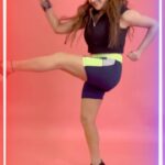 Esha Deol Instagram - Excuse me, it’s Monday already?! Clearly you can see I am still in this peppy weekend mood thanks to my pop-coloured #SecondSkin 😉 @engn.in #OwnYourGame #MondayMotivation #ActiveWear #WomensFitness #HealthyLifestyle #WomensWear #WomensHealth #Strength #Consistency #stayfit ♥️🧿
