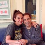 Esha Deol Instagram - I love you ♥️🪬 ⁣ @aapkadharam #fathersday #happyfathersday #fathersday2022 #bestdad #bestdadever #familytime #fatherdaughter #superdad #mypapa #stayblessed 🪬♥️