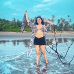 Eshanya Maheshwari Instagram - To another year of growing in strength, wisdom, grace and beauty 💖🧿 Happy Birthday to Me 💫✨💥 #blessed #happybirthdaytome #travel #esshanyamaheshwari #esshanya #travelblogger #travelgram #beach Vagator Beach