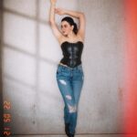 Eshanya Maheshwari Instagram - A mess masterpiece 🖤😉 📸 @portraitsbyvedant Denim by @lovegen_official #ootd #ootdfashion #esshanyamaheshwari #fashionblogger #styleblogger #fashionmodel #style #fashion #esshanya #poser #fashionista
