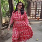 Falguni Rajani Instagram - Outfit by @juniperjaipur #reels #reelitfeelít #reelvideos🖤🌺 #indianwears #indowestern #salwarsuitmaterial #juniperfashion
