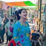 Fatima Sana Shaikh Instagram - I am still not over with the joy of playing laali. All the highs and the lows. And finally I can show off the bruises I got falling off of the cycle. :p I genuinely am touched by the love that I am receiving. And to all the people who have reached out to me, shared their stories. Told me that they too have crossed the flyover and that laali has inspired them. Thank you for opening up to me. If you haven’t yet seen the film. Please do watch it. It’s on amazon, modern love. RAAT RAANI. @maniyar.nilesh @shonalibose_ I can’t thank you guys enough for giving me laali. #raatrani Stills📸 @prachiadesara