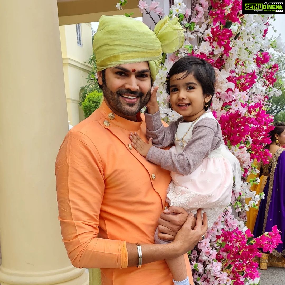Ganesh Venkatraman Instagram - Should i make a life FOR my daughter or should i make a life WITH my daughter ? - A subtle shift in ur Thinking can make a huge change in ur Actions... The biggest gift u can give ur children is ur TIME.. no money, gift, career can ever replace that ! Happy Fathers Day ❤️❤️ #lifelessons #notetomyself #notetoself📝 #happyfathersday