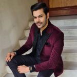 Ganesh Venkatraman Instagram - When there is a conflict between the heart and the brain, follow the heart.... Because it is the heart that takes one to the highest plane where the intellect can never reach. It is through the heart, and the heart alone, that inspiration comes.❤️ #followyourheart #wisdomwednesday #becomingthebestversionofyourself #GaneshVenkatram #makingpositivitygoviral