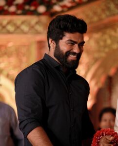 Gayathri Suresh Instagram - Dr. Robin Radhakrishnan💕. 
In my view, The bestest contestant in the history of Big Boss Malayalam 💥 
The least toxic and the most positive❤️
I have never felt that he is fake and he is gem of a person🌻 
Inspite of immense and  impure provocations, the way you remained calm and lovable is a lesson for many✨
The talent of accepting and being empathetic to the people who are working against you is a rare virtue😻
Big Boss is a game show and it is how well you play that matters✨
Strong and genuine people are always calm, cool and collected because they know their power and can turn the cards to their advantage…that is not fake, it is called intelligence and smartness…💕
Just because a person is not like the remaining 95%, it doesn’t mean that he is fake…it is because he is god’s favourite child with immense will, faith and power💥
Dr. Robin Radhakrishnan…..keep going💕
@dr.robin_radhakrishnan 
@dr_robin__official_fanspage