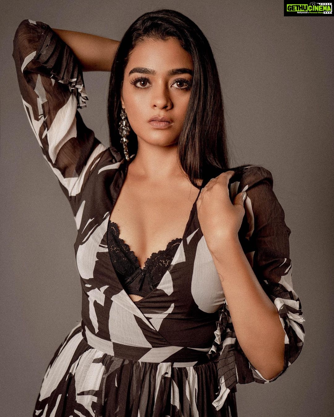 Gayathrie - 55.4K Likes - Most Liked Instagram Photos