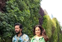 Genelia D'Souza Instagram - Walking the green life - @imaginemeats X @starbucksindia #newveganmenu @riteishd
