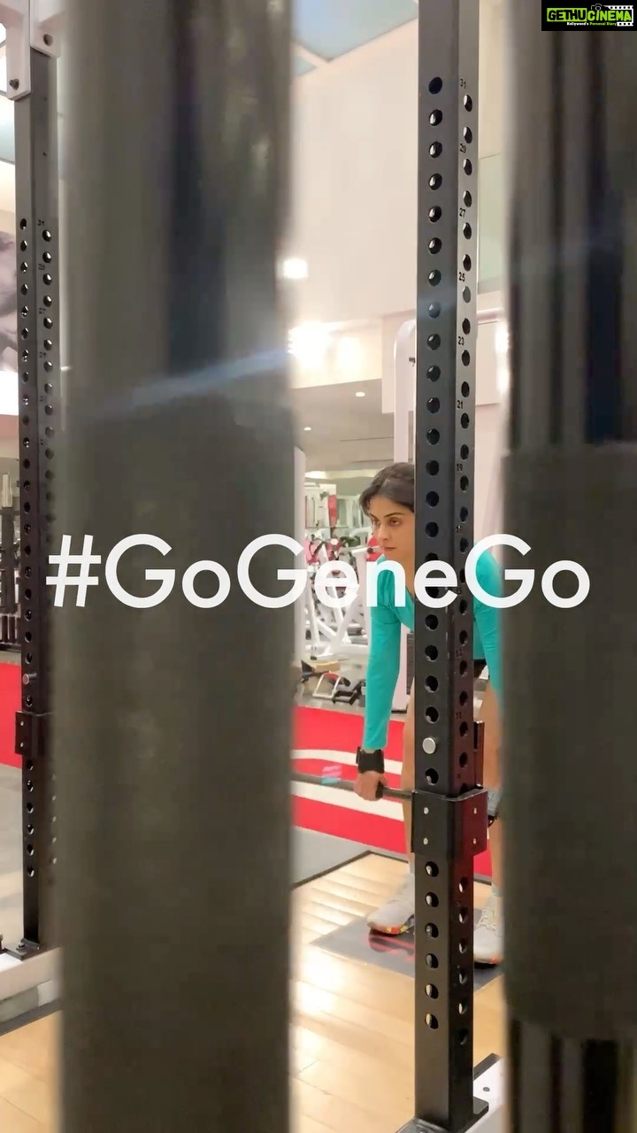 Genelia D'Souza Instagram - Week 1 - Unsure, unconfident, uncertain!! Fitness isn’t just about glamourising it. It’s about all those emotions, that one goes through, before the journey, during the journey and after the journey.. 💪🏻 Fail or Fly but I’m taking this journey💚 Watch out for the entire week’s vlog tomorrow 🏋️♀️ #GoGeneGo