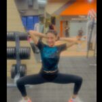 Gurleen Chopra Instagram – INNER THIGHS WORKOUT YOU CAN DO ANYWHERE ANYTIME 💃🏼🍱 @counsellingwith.gc