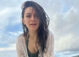 Hansika Motwani Instagram - 🌊