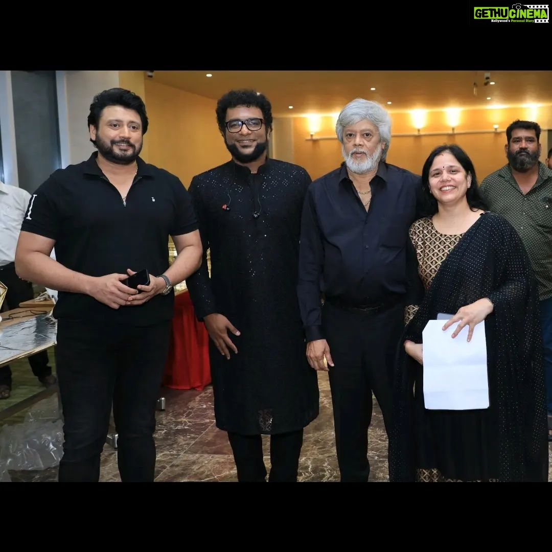 Haricharan Instagram - Pictures from last week's Audio Launch of @radhakrishnan_parthiban sir's #IravinNizhal with a completely different album from @arrahman sir. Ever grateful to ARR sir for making me a Part of the Soundtrack of this first of its Kind movie (Non Linear Single Shot movie) Milestone Indeed!! Pranaams to all the Technicians in it. Check out #Bejaara from the album, its a super fun song with @bamba_bakya I would say its a song out of my comfort zone and I owe to the Creators for having made me sing the way you hear it.☺️ #arrahman #parthiban #Haricharan IITM Research Park