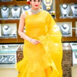Harshika Poonacha Instagram – Sunshine ☀️☀️☀️
.
.
PC @vikasphotofactory 

#sandalwood #queen #chitte #smilingqueen #harshika #harshikapoonacha #inauguration #joyallukas #mgroad #chiefguest #ribbon #cuttıng #lighting #lamp #autograph #cutest #beautiful #diva Joyallukas