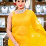 Harshika Poonacha Instagram – Sunshine ☀️☀️☀️
.
.
PC @vikasphotofactory 

#sandalwood #queen #chitte #smilingqueen #harshika #harshikapoonacha #inauguration #joyallukas #mgroad #chiefguest #ribbon #cuttıng #lighting #lamp #autograph #cutest #beautiful #diva Joyallukas