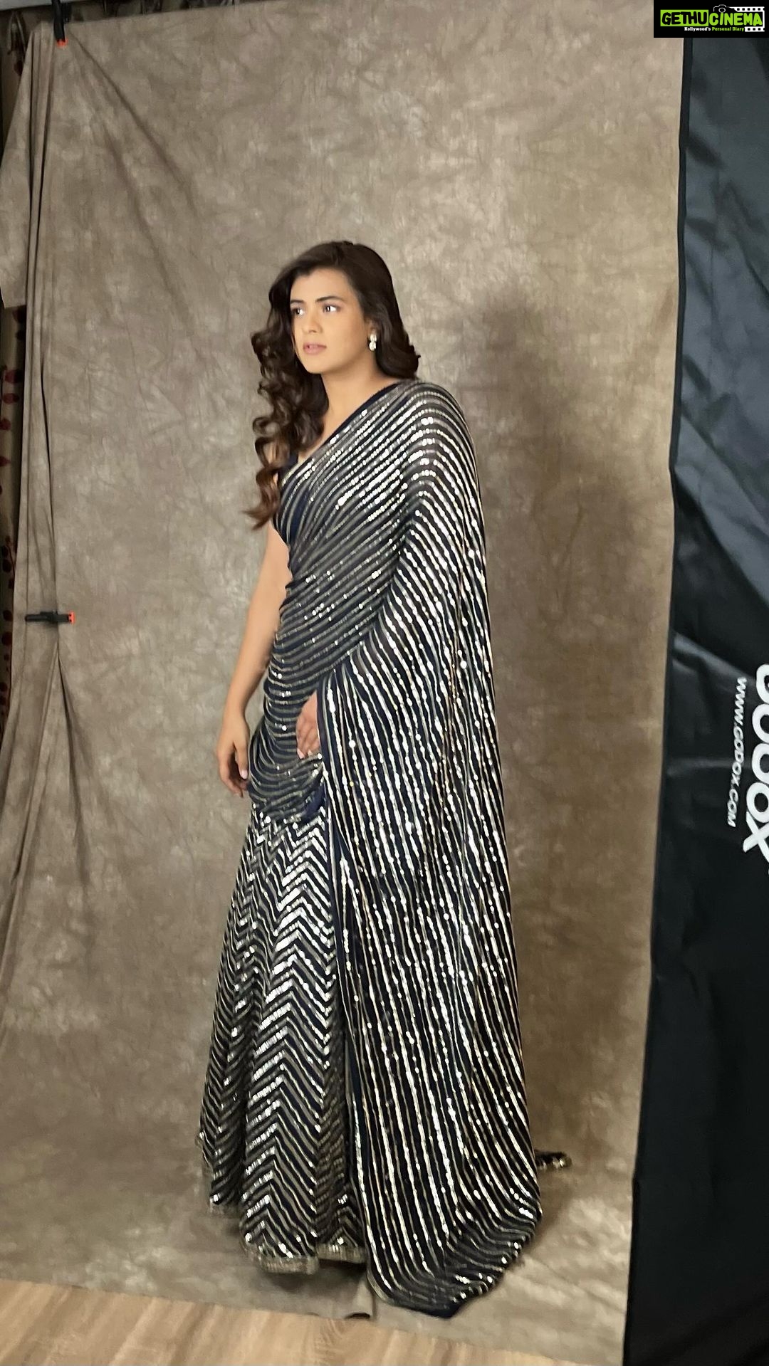 Hebah Patel Instagram - What our typical shoot looks like ❤️ @ihebahp Outfit: @prevasu Earrings: @srjfinejewelry Makeup: @gulzarrwalaani Pic: @kalyanyasaswi Styled by @officialanahita . . . . . #tollywoodactor #fashiongram #fashionista #indiandress #fashion #ootd #lovefashion #stylelovers #instastyle #instafashion #style #ethnic #photooftheday #stylingtips #stylingideas #indianstyle #details #instamood #lookoftheday #promotions #allinthedetails #traditionalwear #fusionjewellery #southindianactress #celebritystyle #indianfashion #celebfashion #womensfashion #tollywood