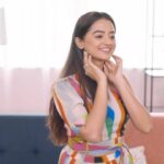 Helly Shah Instagram - My search for comfortable and attractive footwear ended the moment I unboxed the Flite PUL-118 because it has an attractive in-sole design and is so lightweight that it gives max comfort - all the time. Get the confidence to keep going all day with Flite - Sar Utha Kadam Badha! #Flite #SarUthaKadamBhada #SUKB #FliteFootwear #HellyShah