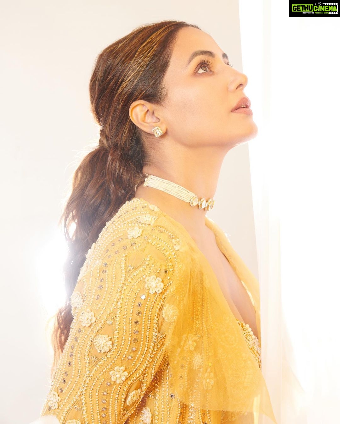 Hina Khan Instagram - About last night For #Umang2022 🌼