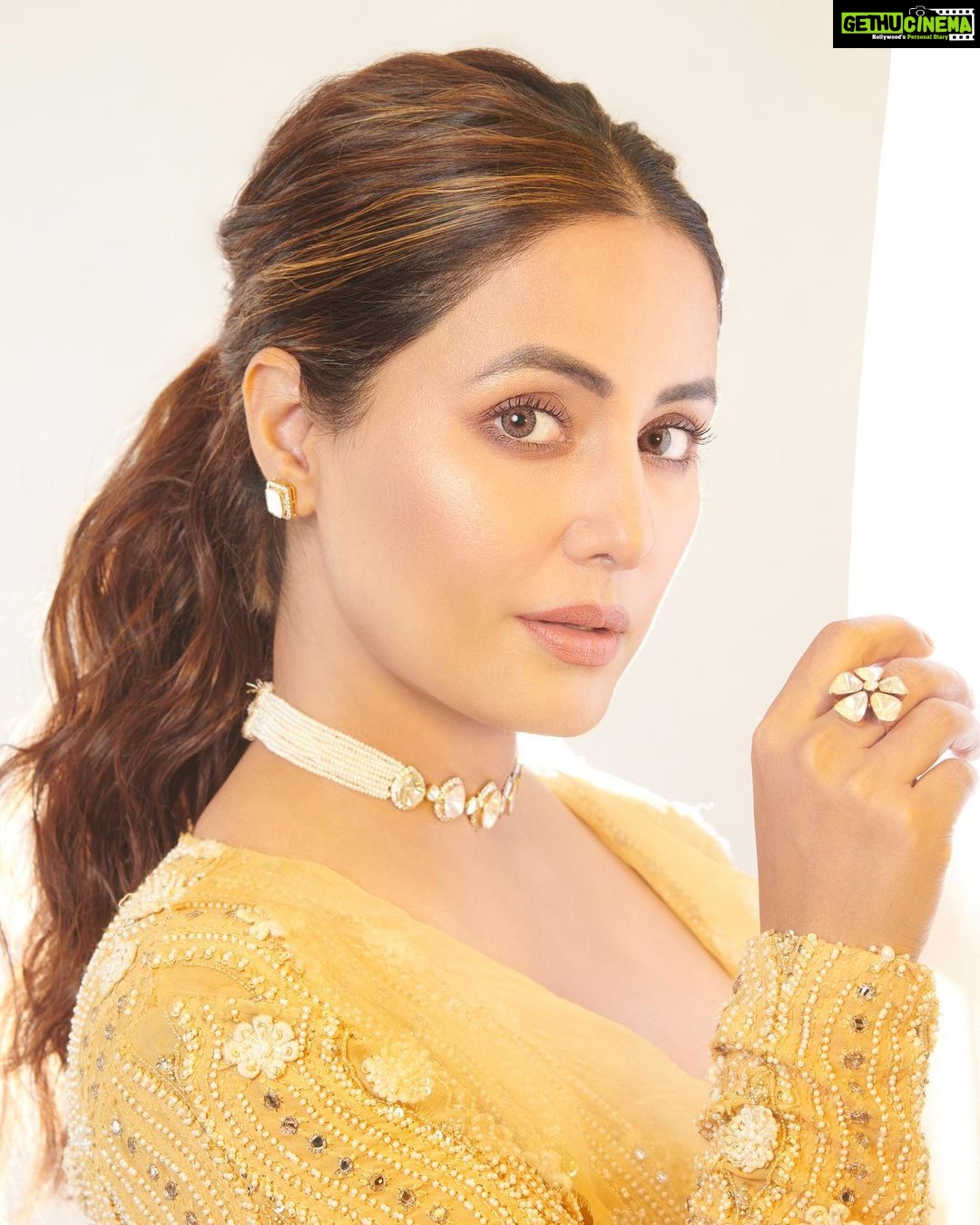 Hina Khan Instagram - About last night For #Umang2022 🌼
