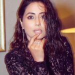 Hina Khan Instagram - 🖤 Outfit by @nadinemerabi Jewels by @tuula.jewellery @minerali_store @curiocottagejewelry Heels @londonrag_in Styled by @sayali_vidya MUAH @sachinmakeupartist1 @arbazshaikh6210 📸 @visualaffairs_va