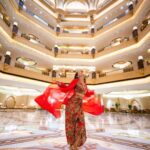 Hina Khan Instagram - Experienced the life of royals at this enchanting @emiratespalace Thank you @visitabudhabi for hosting me and making this trip so welcoming and warm.. @emiratespalace your hospitality precedes you❤️ #HKInAbuDhabi #EmiratesPalace #SummerInAbuDhabi @visitabudhabi . . . . Outfit @reik.studio Jewels @karishma.joolry Footwear @londonrag_in Glam @radiant.salon Emirates Palace