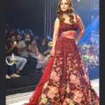 Hina Khan Instagram – The love, the energy, the crowd and the vibe..Oh My God, I can still hear you guys cheering for me..You all were Rockstars..Your love for me is immeasurable.. What a spectacular show.. Thank you Ahmedabad for making this walk so memorable.. 
@timesfashionweek for @asopalav , thank you guys for having me.. 
Your new bridal collection is simply Fab.. Best Wishes and love ❤️ 
#AhmedabadTimesFashionWeek #showstopper