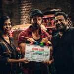 Hrithik Roshan Instagram - Beginning the journey of Vikram Vedha came with its own set of external challenges, with the pandemic and uncertainties... but looking back, it all contributed to our prep and performance. For me this journey has been as frightful and as delightful as a skydive. Using Vedha as an opportunity of letting go, aligning with what is, finding joy in being less than, being wrong, has felt refreshingly new for me. It’s been a journey of remolding, rewiring and trusting. Time and my audience will tell if my instincts were in the right place or not. But regardless of victory or failure , I am so so full of gratitude for the clarity & vision of my directors Gayatri and Pushkar. The passion they possess for the story and the sparkle in their eyes every day that we were on set, was a silent motivation for me to give it my best as Vedha. For me, becoming Vedha, good or bad, wouldn't have been possible without the powerful presence of Saif Ali Khan as Vikram, in addition to all my co-actors esp Rohit Saraf, Radhika apte & Yogita Bihani who gave me an impetus as a performer. As we called it a wrap on set, my mind is flooded with all the happy memories, testing times, action, thrill and hardwork we all have put into Vikram Vedha. Doing a little excited-nervous dance in my head today.. As we inch closer to our release date. Nuff said. See you at the cinemas. #SaifAliKhan @radhikaofficial @pushkar.gayatri #BhushanKumar @sarkarshibasish @sash041075 @chakdyn @vivekbagrawal @shivchanana @tseries.official @tseriesfilms @reliance.entertainment @fridayfilmworks @studiosynot @apinternationalfilms @rohitsaraf @iyogitabihani @mrfilmistaani @instasattu #VikramVedha Images courtesy: @ychips