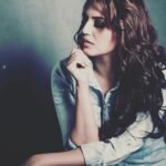 Huma Qureshi Instagram - Wait and Watch … Sit silently and let the grass grow by itself - Zen saying #musings #sunday #funda