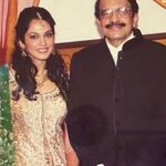 Isha Koppikar Instagram - A Father means so many things... An understanding heart, A source of strength and support right from the very start. Thank you Annu for being my strength and always supporting me. And thank you Timmy for being the best father our daughter could ever have. Happy Father’s Day ❤️ #fathersday #fatherdaughter #fatherlove #fatherlove #fatherhood #love