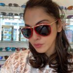 Isha Koppikar Instagram – To buy or not to buy? 
Tell me in the comments below 👇🏻

#shopping #saturdayvibes #sunglasses #fashion #tobuyornottobuy #decideforme #instagrammers #fashionstyle #sunniesface #selfie