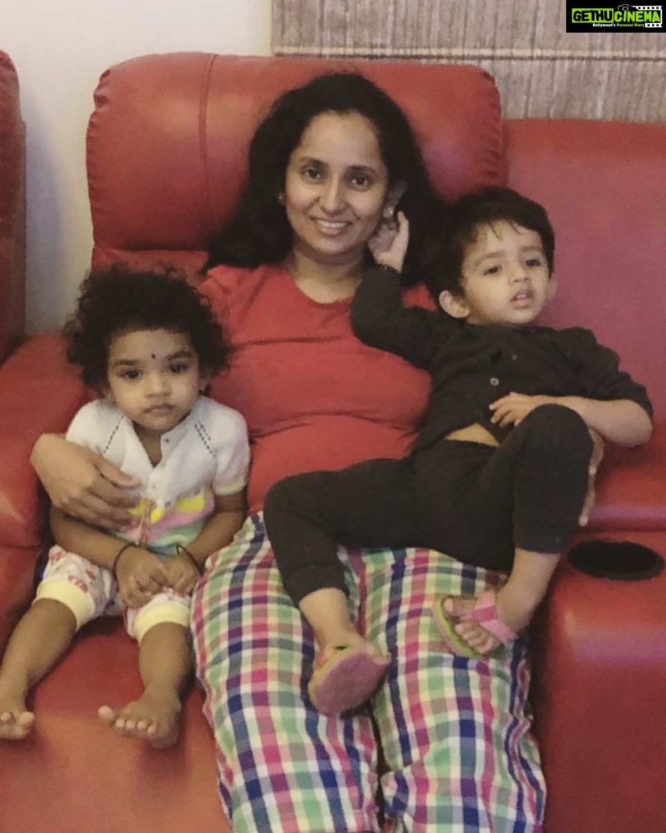 Ishika Singh Instagram - I don’t want them to grow ever … cutnesss, innocence … naughtiness… am experiencing them all #toddlerlife #toddleractivities #toddler #toddlermomlife #momslove #momslife #momma #momma #mommylovesyou #babygirl🎀 #babygirls #mommiesgirl #mommiesgirls #girls #mygals #mygirls #comeongirls #mommyhood #mommylife #mommyanddaughter #mommymoments #cutegirls😘 #cutegirls😘 #cutebaby #babygirlswag #anjaliandpari #pari #childhoodmemories