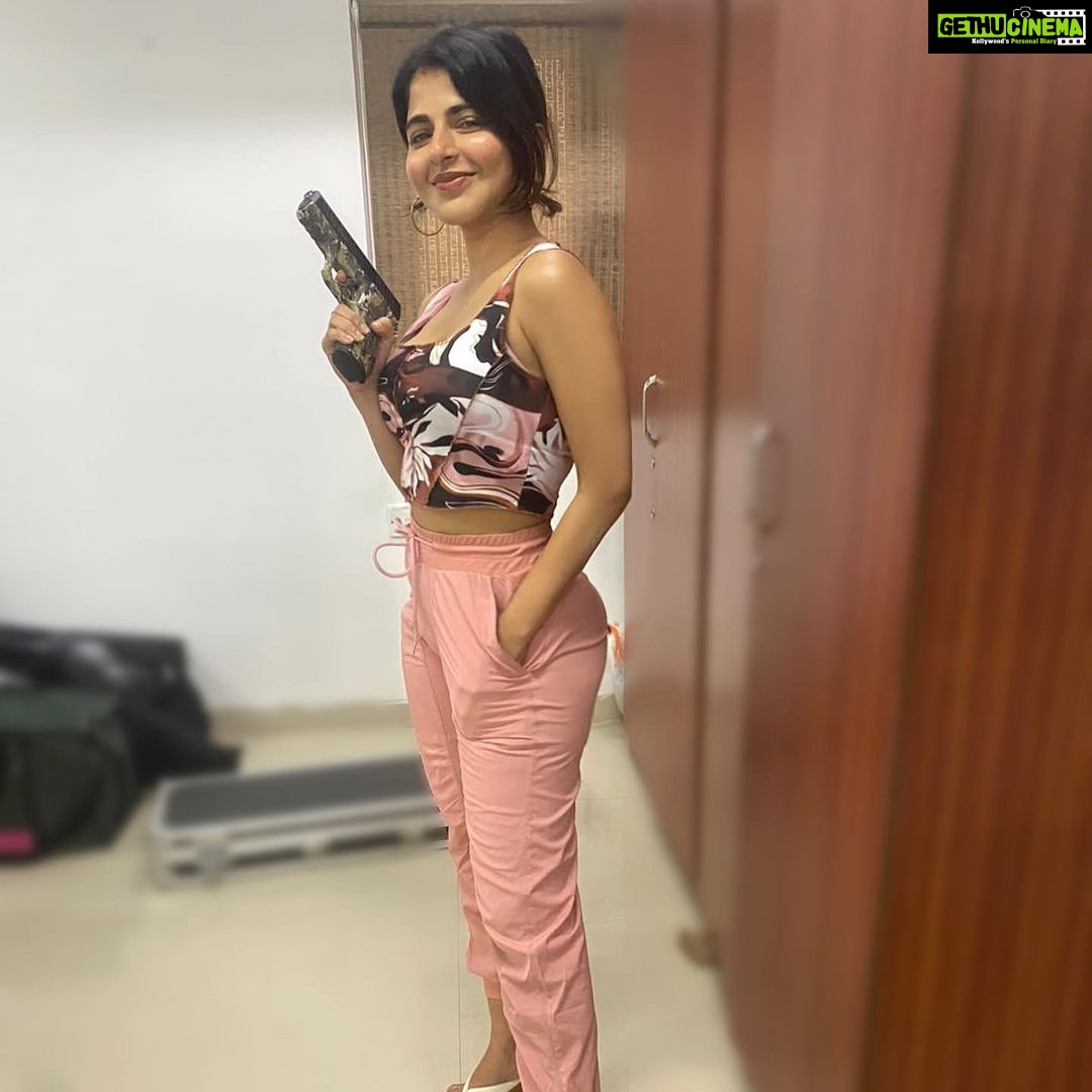Iswarya Menon Instagram - It’s always the little things in life ♥️🌸