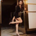 Jacqueline Fernandez Instagram - Head over heels 🖤 @ajioluxe drops @aquazzura exclusively, in India !