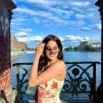 Janhvi Kapoor Instagram - hallo Berlin!